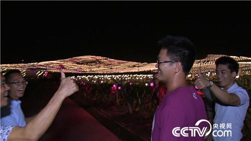 [致富經(jīng)]燈下來財 94年小伙賣上億元的秘密20180816 